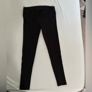 Black GapFit maternity leggings